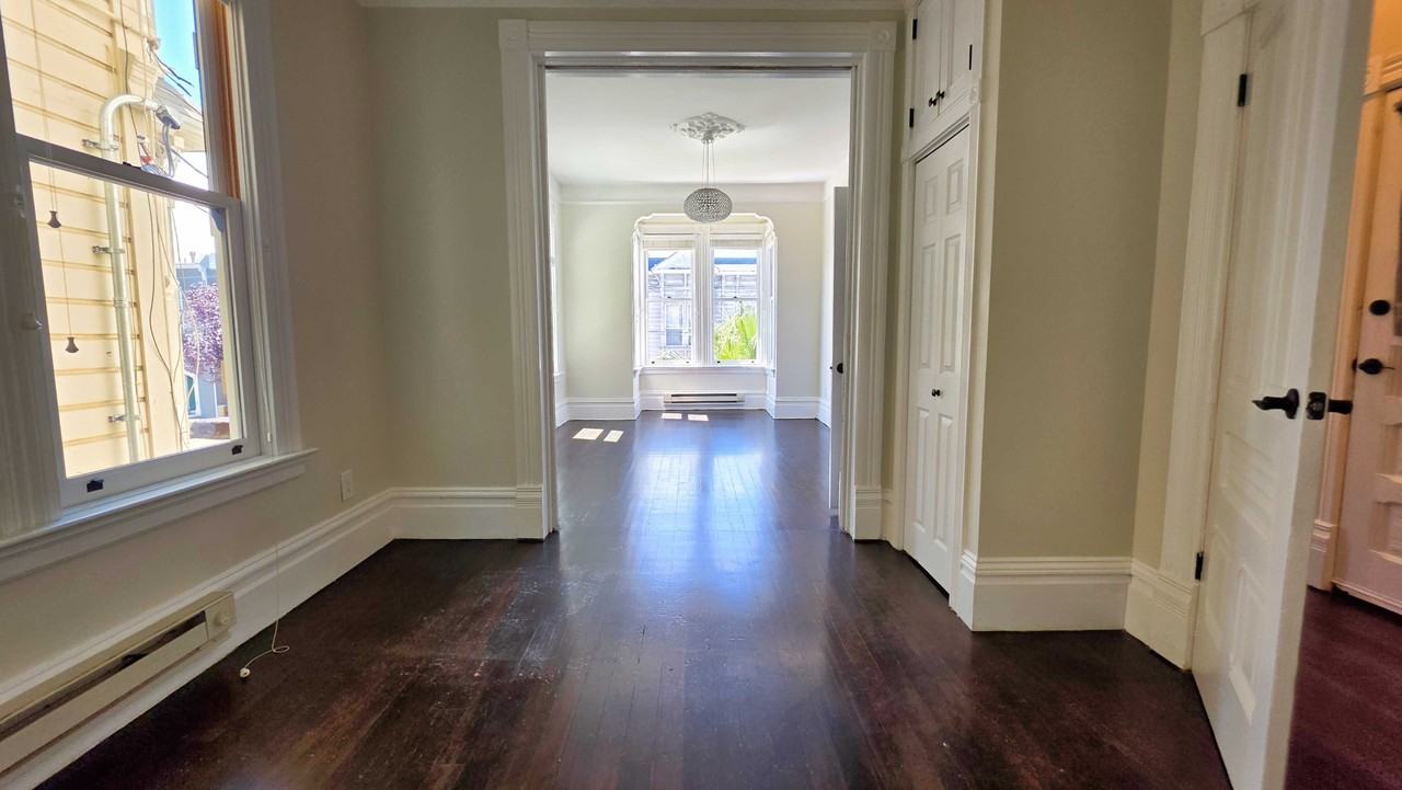 544 Lyon St - Photo 4 of 10