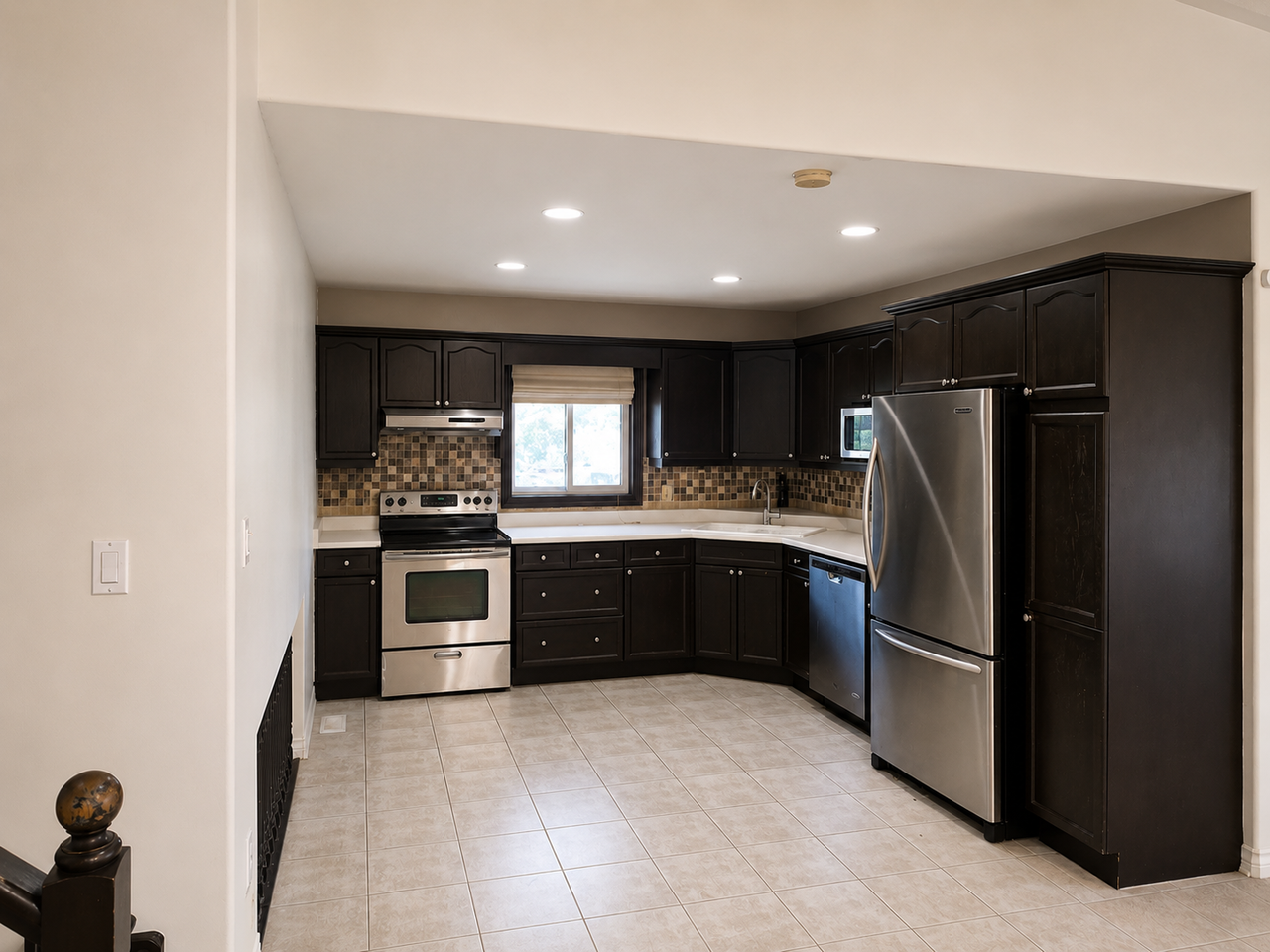 6913 Kelly Dr - Photo 2 of 15