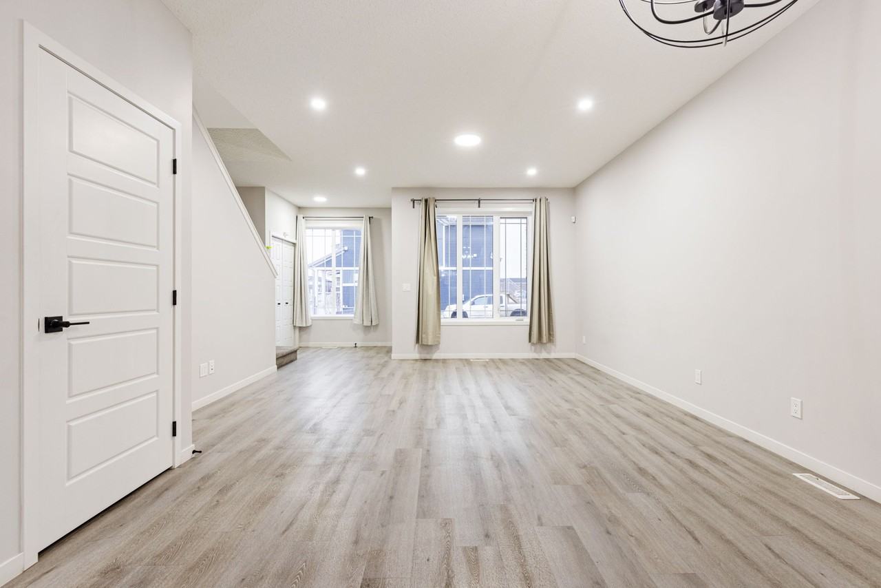 153 Corner Ridge Mews Ne - Photo 5 of 17