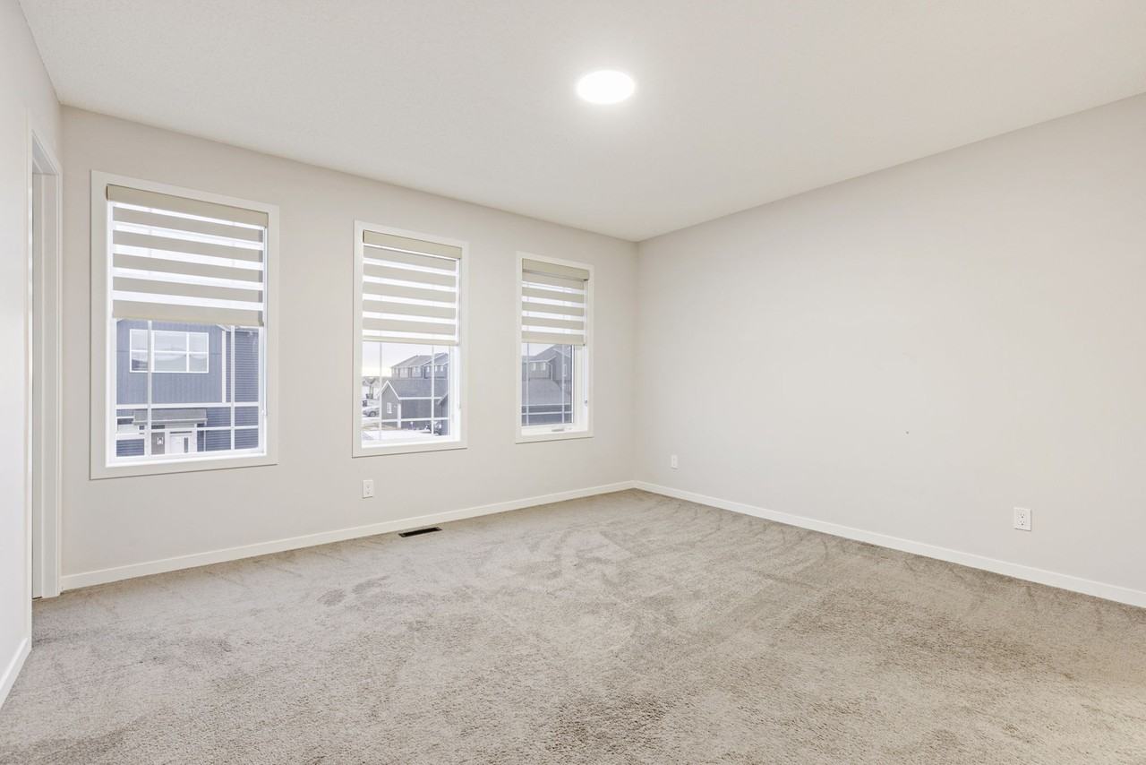 153 Corner Ridge Mews Ne - Photo 6 of 17