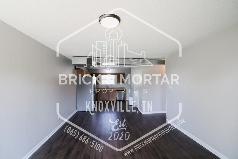 133 Tallent Way - Photo 3 of 15