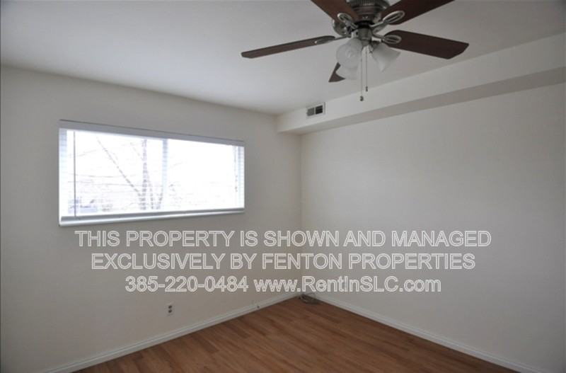 740 N Irving St - Photo 6 of 20