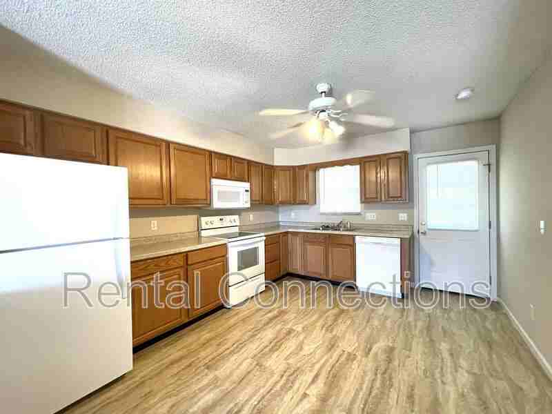 607 Old Creal Springs Rd - Photo 3 of 7