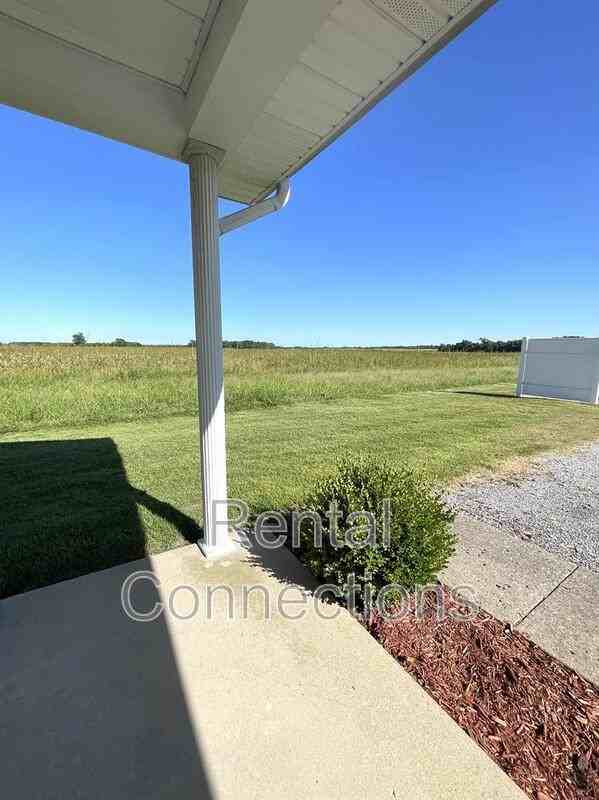 607 Old Creal Springs Rd - Photo 5 of 7