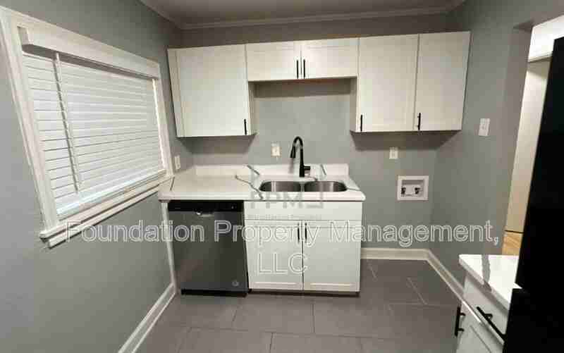 1869 Sea Isle Rd - Photo 4 of 16