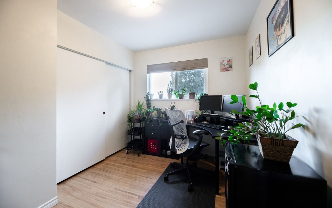 6332 Argyle Avenue - Photo 6 of 16