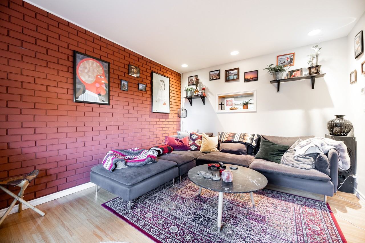 6332 Argyle Avenue - Photo 3 of 16