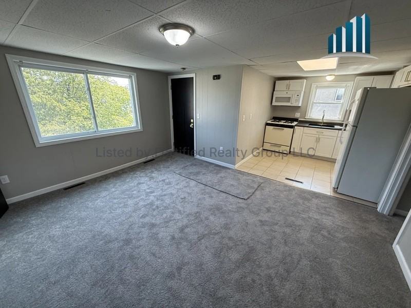 85 Massasoit St #3L - Photo 3 of 21