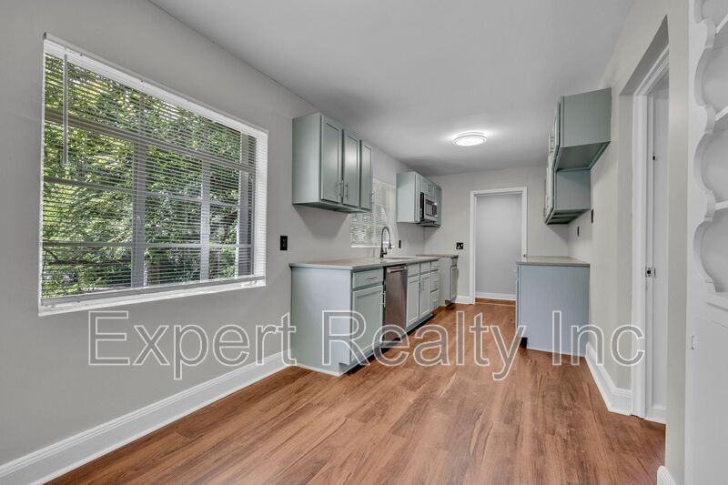 7420 Sparta Ave - Photo 2 of 26