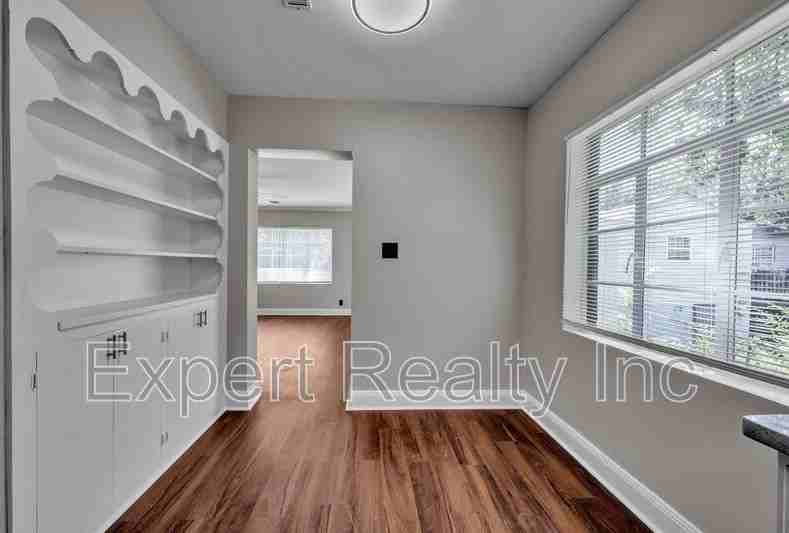 7420 Sparta Ave - Photo 6 of 26