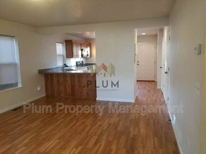 2115 Mount Ave #A - Photo 2 of 10