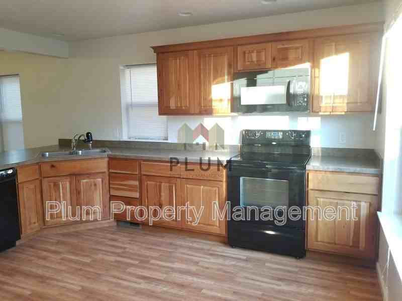 2115 Mount Ave #A - Photo 3 of 10