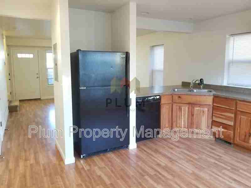 2115 Mount Ave #A - Photo 4 of 10