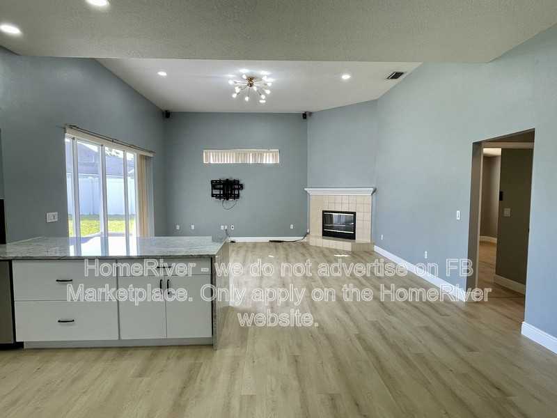 10014 Cypress Shadow Ave - Photo 7 of 36