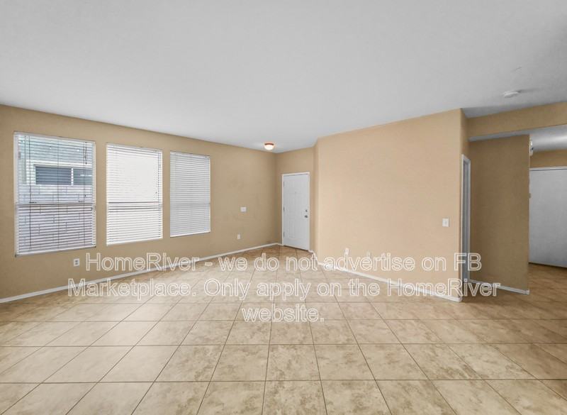 13430 W Rovey Ave - Photo 3 of 24