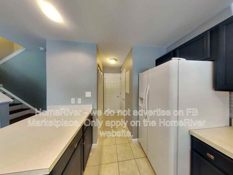 26 Court Ln - Photo 2 of 17