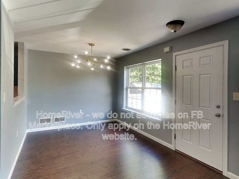 26 Court Ln - Photo 4 of 17