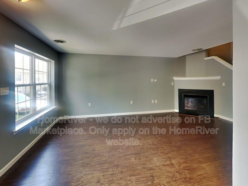 26 Court Ln - Photo 5 of 17