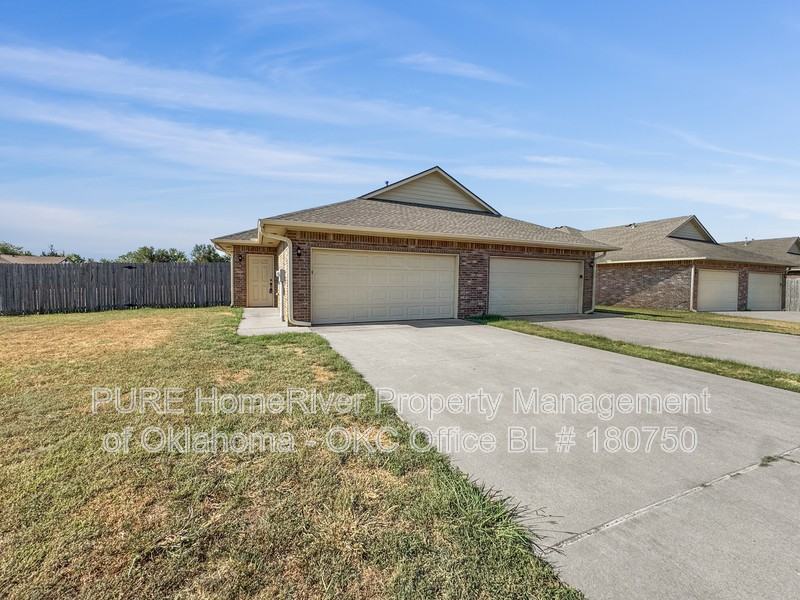 100 Ashley Dr - Photo 4 of 19
