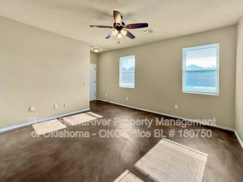100 Ashley Dr - Photo 5 of 19