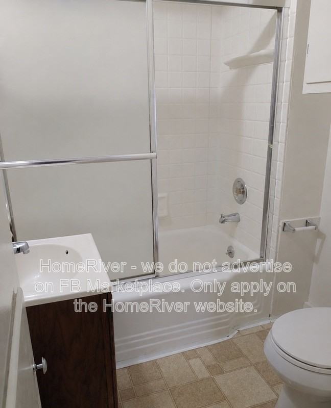 901 1/2 Edgewater Ave - Photo 3 of 7