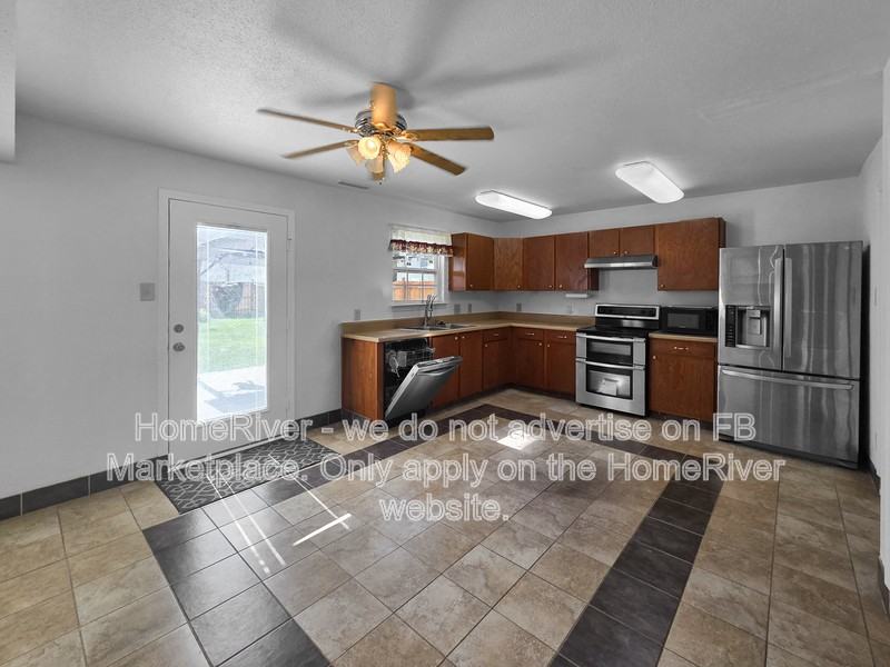 12920 Silvaire Farm Rd - Photo 4 of 22
