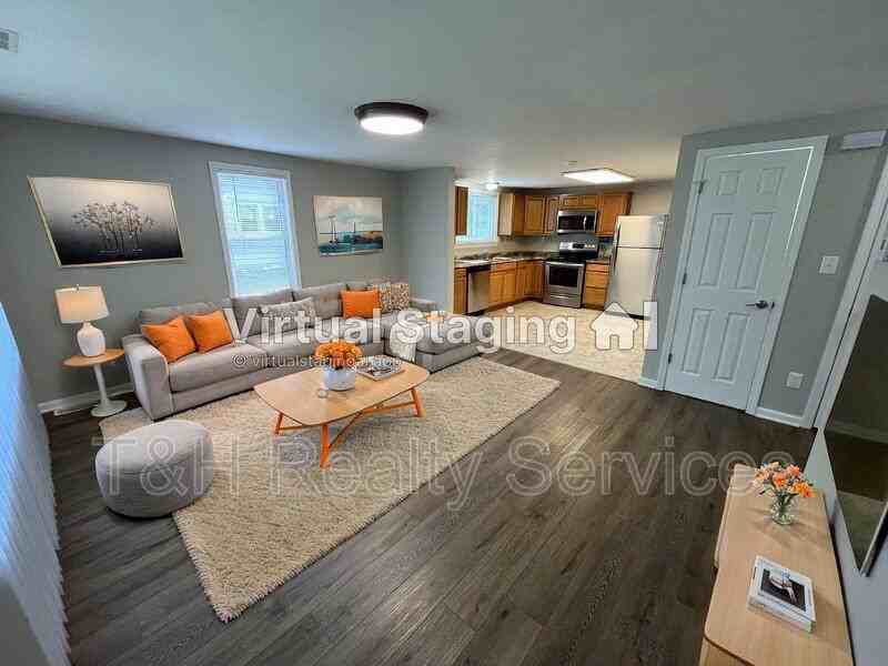 611 N Waldemere Ave - Photo 4 of 21