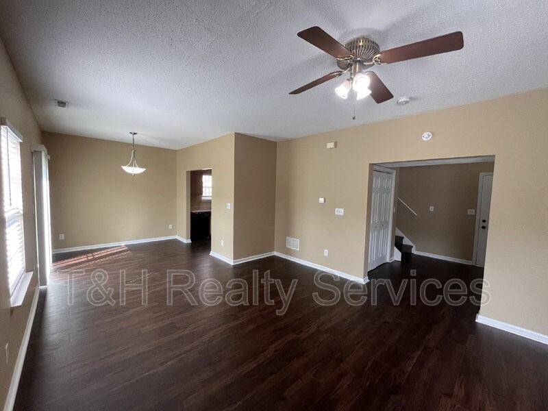 7212 Parklake Pl - Photo 6 of 30