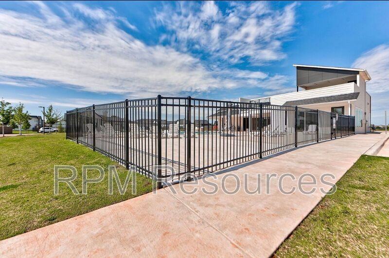 2529 Nw 129th St - Photo 6 of 30
