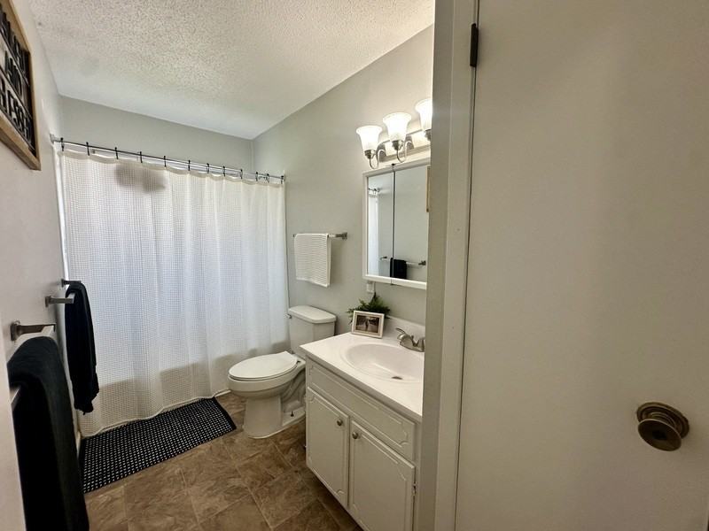 2416 Towne House Dr Ne - Photo 6 of 25