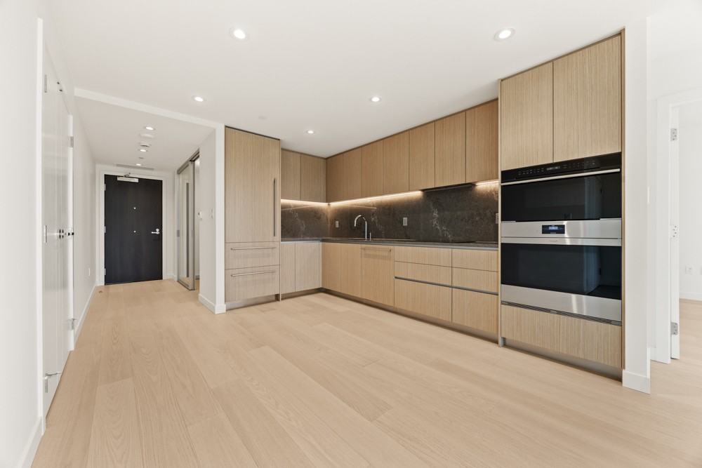 785 Harbour Way #501 - Photo 3 of 23
