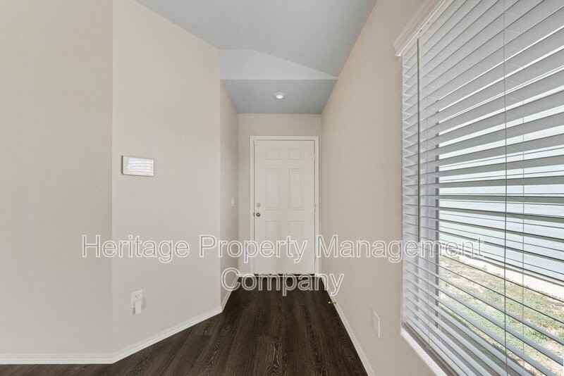 8718 Broad Wing Dr - Photo 4 of 36
