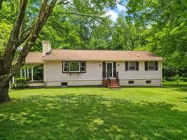 featured image of 4476 Country Walk Ln