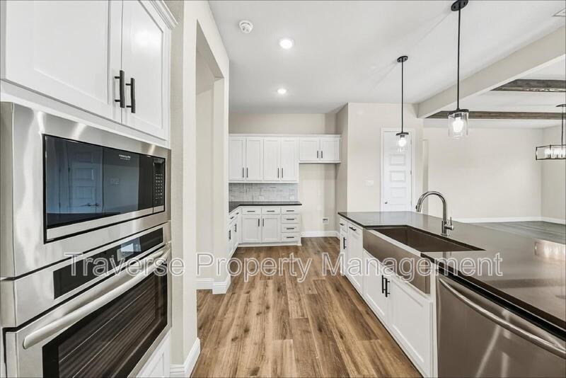 1073 Fleetwood Dr - Photo 7 of 27