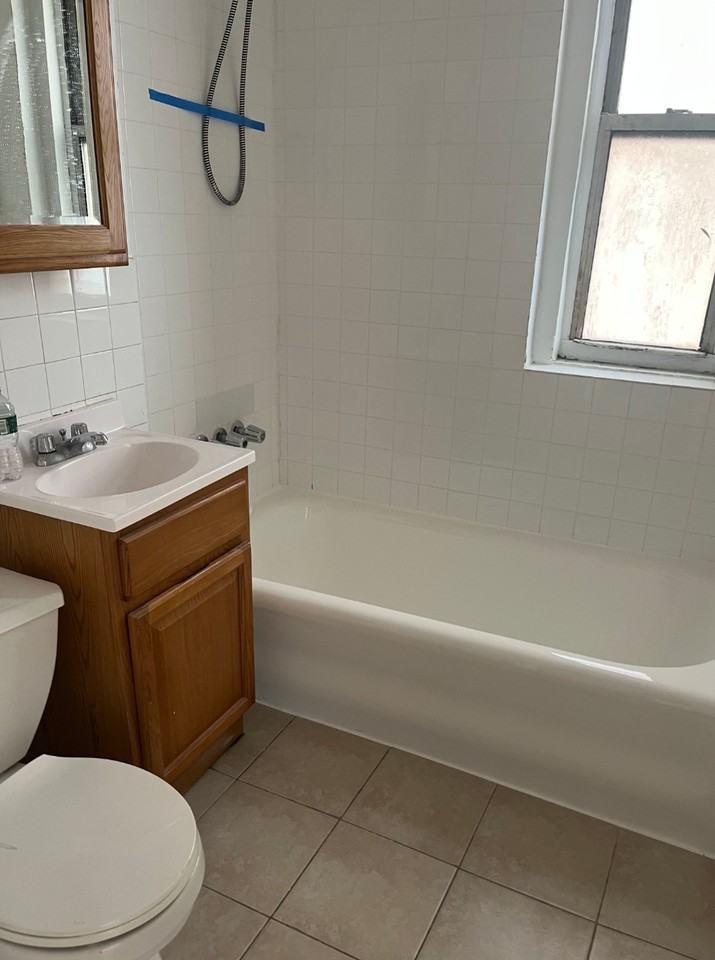 Park Terrace E & W 218th St #3F - Photo 7 of 7