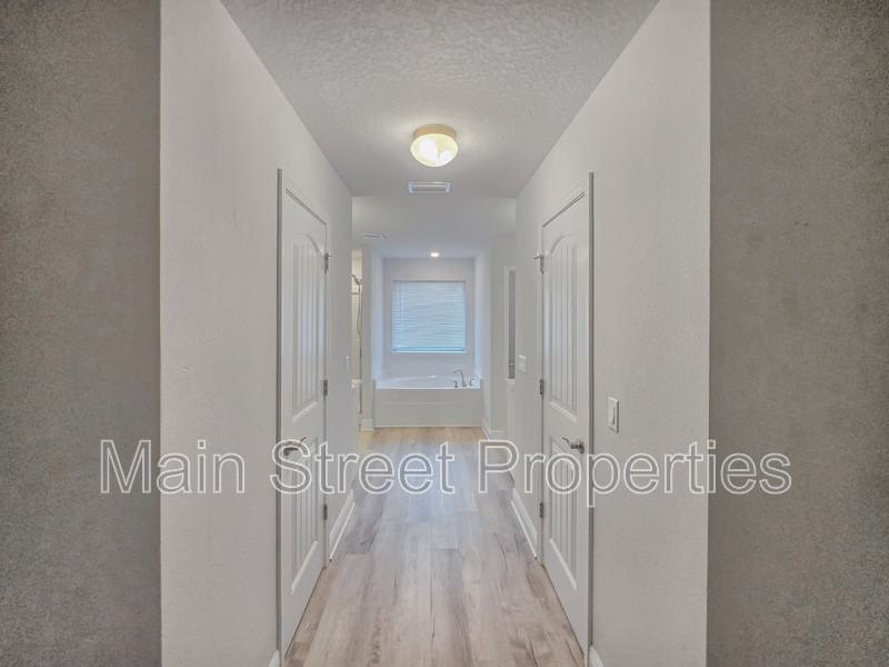 4839 Legacy St - Photo 4 of 31