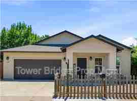 featured image of 208 Nimitz St