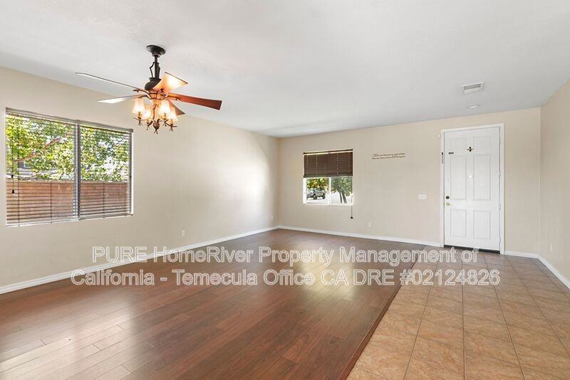 29055 Emerald Cir - Photo 4 of 33