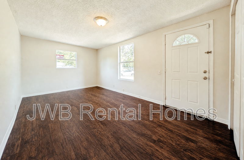 2223 Eudine Dr W - Photo 6 of 16