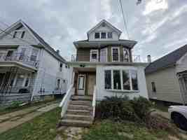 featured image of 439 Cambridge Ave