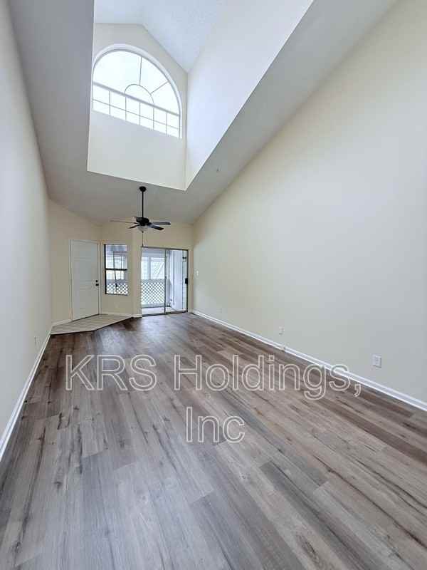 4921 Hollenden Dr #303 - Photo 3 of 6