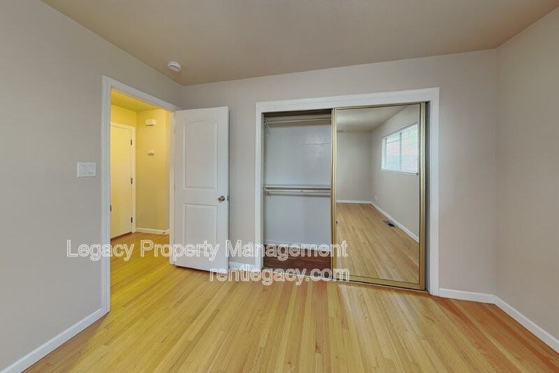 8604 Midfield Way - Photo 7 of 25