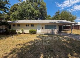 featured image of 525 W Normal St