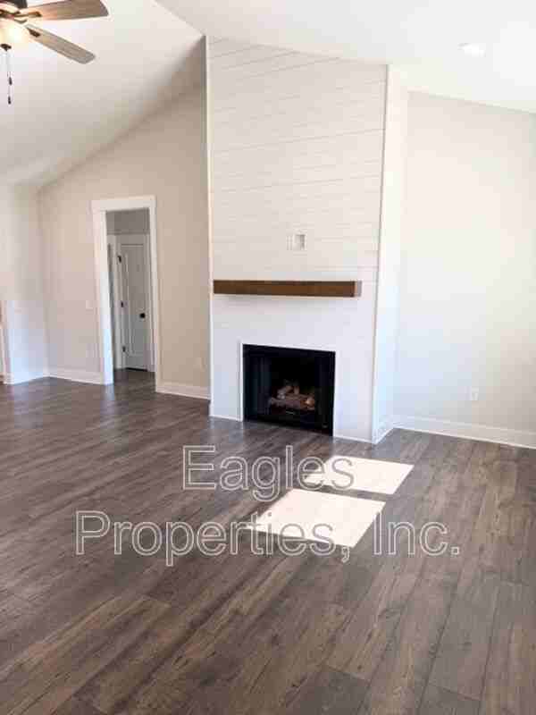 609 Tuscany Cir - Photo 2 of 33