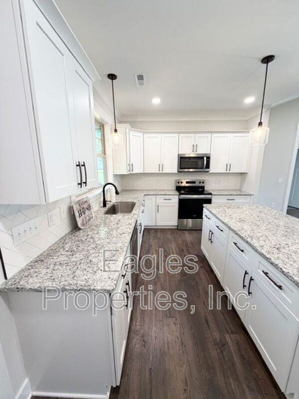 609 Tuscany Cir - Photo 4 of 33