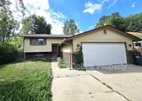 featured image of 2507 W Lake St