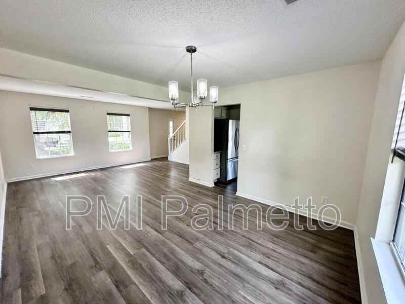 227 Hardwood Dr - Photo 7 of 38