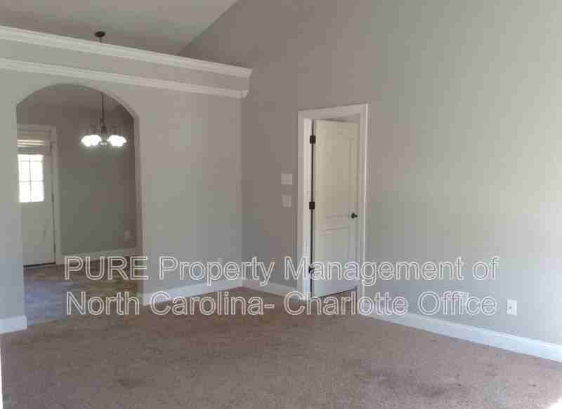 3181 Ridgeback Dr - Photo 2 of 26