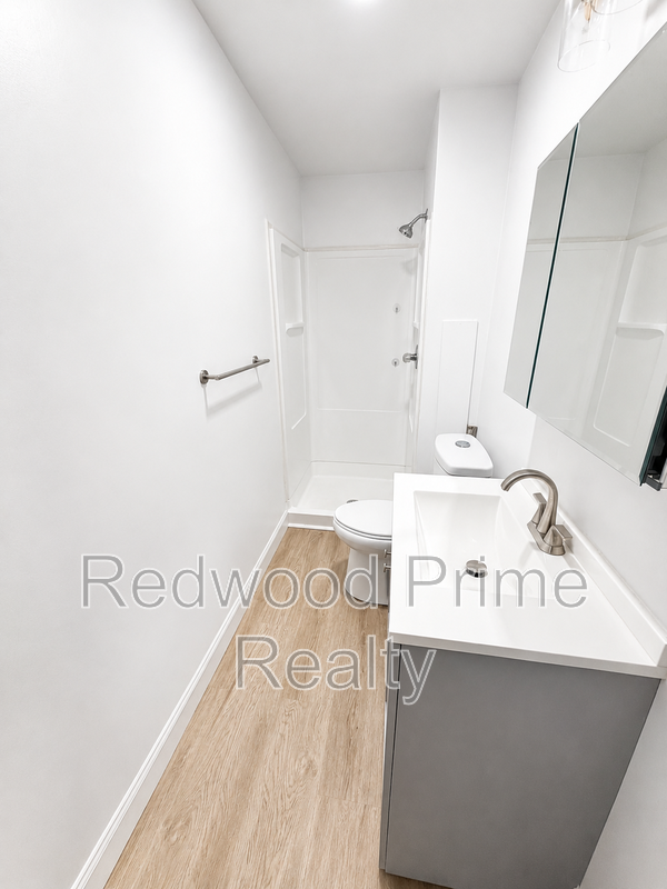 1307 16th Ave #2 - Photo 3 of 6