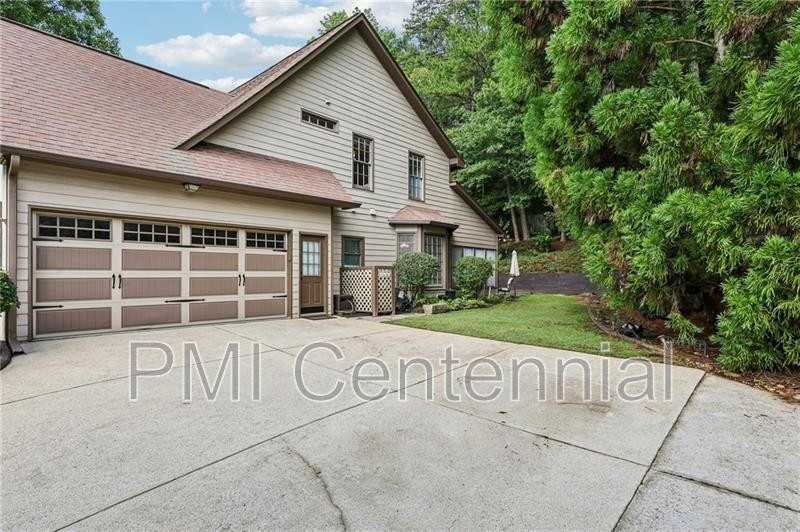 7180 Palisades Pt - Photo 4 of 36